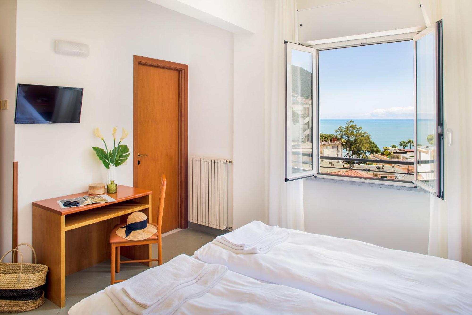 לאיגואליה Hotel Tritone מראה חיצוני תמונה
