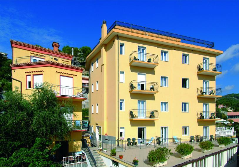 לאיגואליה Hotel Tritone מראה חיצוני תמונה